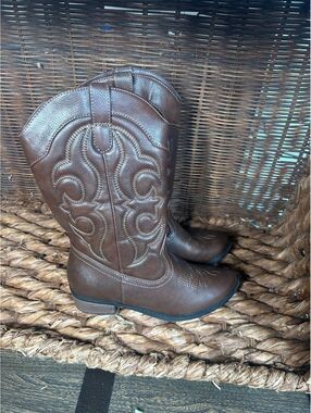 Brown western cowboy boots
